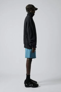 Volume Track Shorts - Ocean Blue 10 Volume Track Shorts - Ocean Blue -Haydenshapes Surfboard Store HS 22AP 1014 VOLUME TRACK SHORTS OCEAN BLUE SIDE