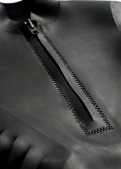 HAYDENSHAPES BY DION LEE WOMENS GILL LS SPRING SUIT 2MM 17 HAYDENSHAPES BY DION LEE WOMENS GILL LS SPRING SUIT 2MM -Haydenshapes Surfboard Store Haydenshapes By Dion Lee Gill Zip Detail 7fe140c1 2456 4258 8d0e 177046d23abb