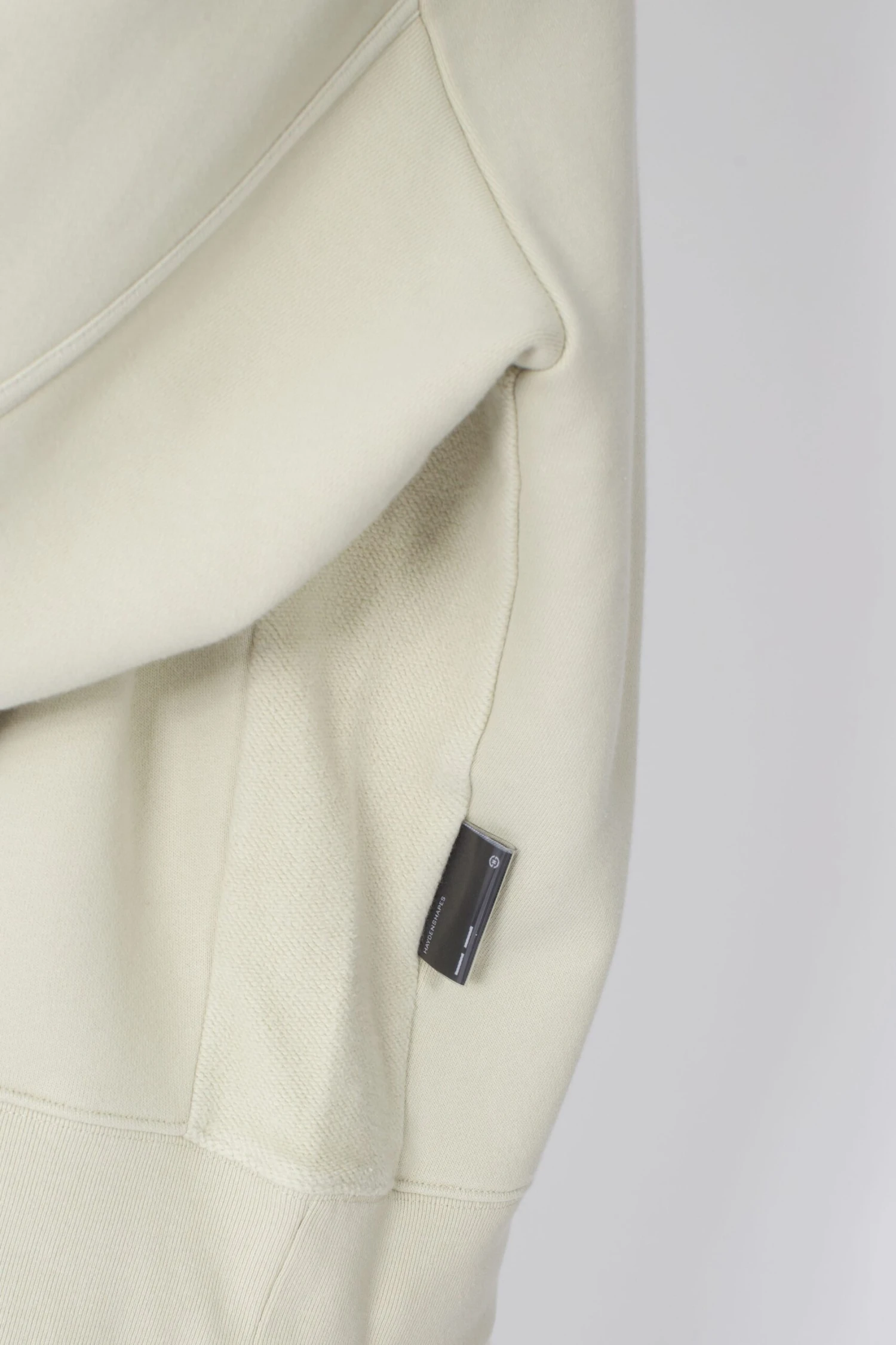 Resin Crew - Chino 4 Resin Crew - Chino - Image 2